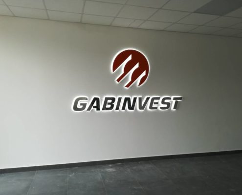 интериорен надпис
